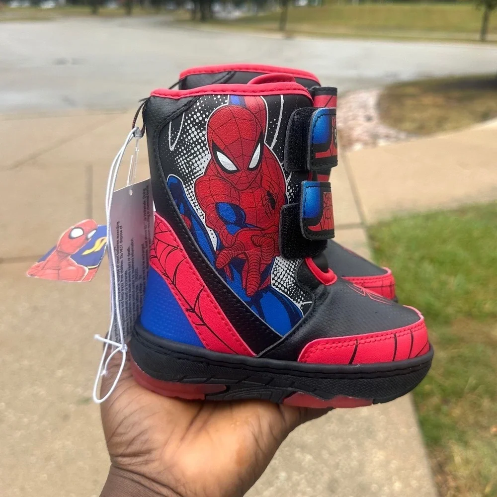 Marvel Spider Man Toddler Boys Light-Up Winter BootsSize‎ 7